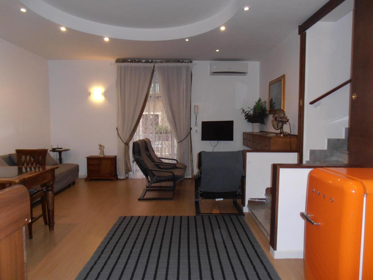 La Residenza Napoli Chiaia Short Let Apartment Superior Via Chiaia 82 Εξωτερικό φωτογραφία