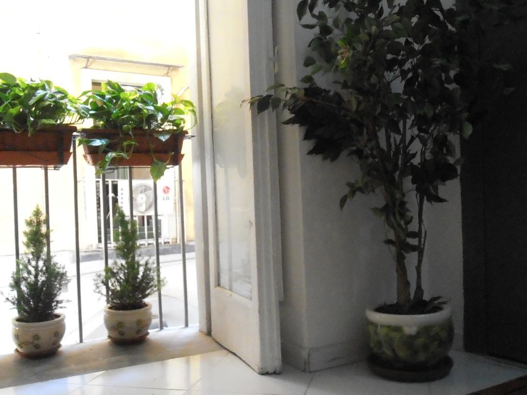 La Residenza Napoli Chiaia Short Let Apartment Superior Via Chiaia 82 Εξωτερικό φωτογραφία