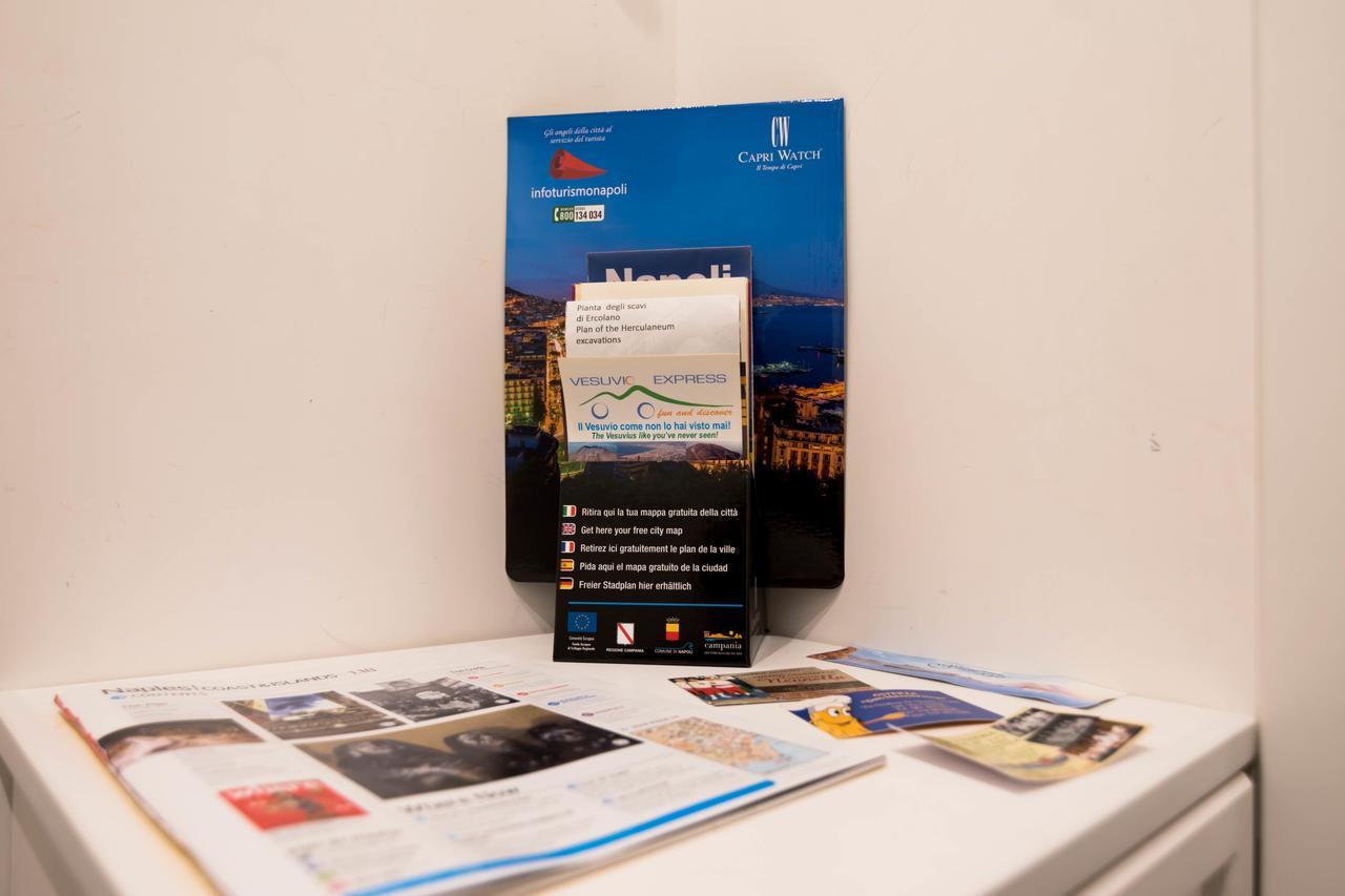 La Residenza Napoli Chiaia Short Let Apartment Superior Via Chiaia 82 Εξωτερικό φωτογραφία